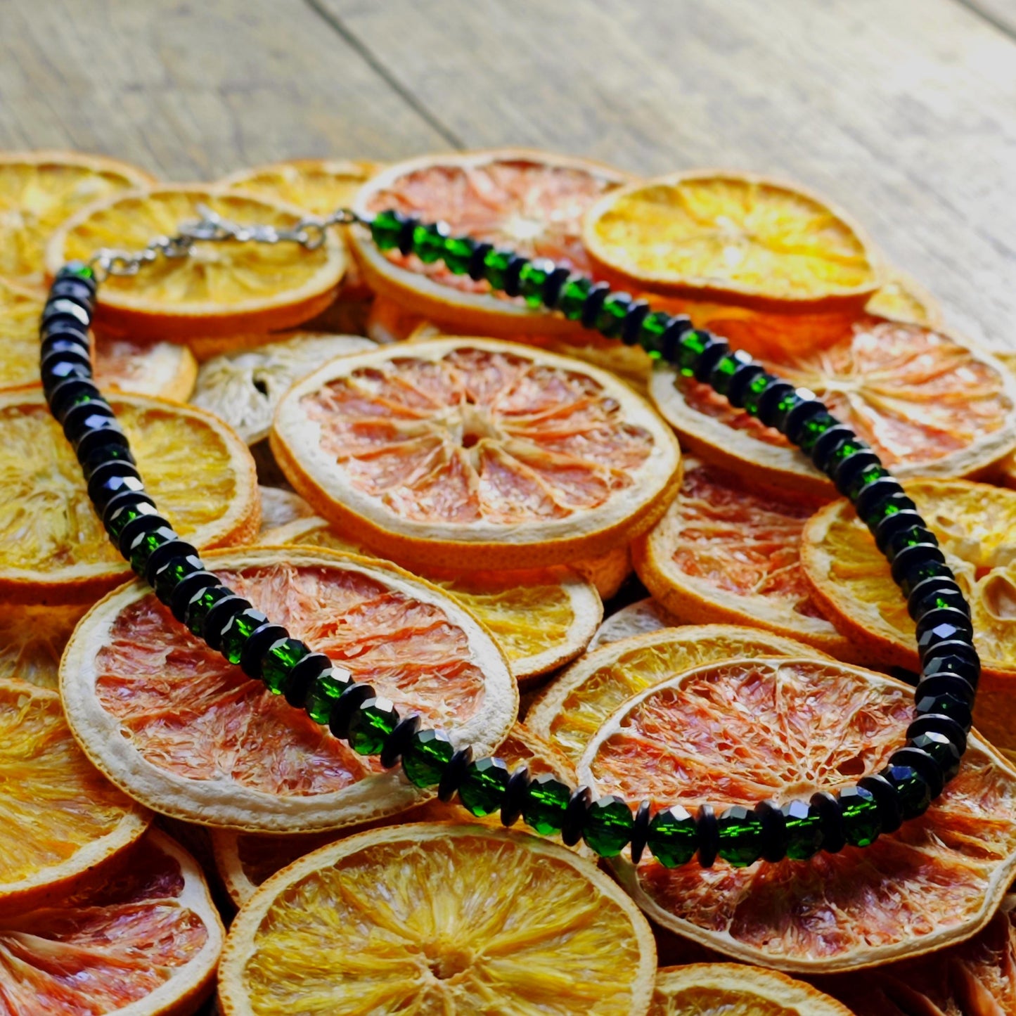 Emerald Green Liuli Beaded Choker Necklace, Vintage Boho Crystal Jewelry