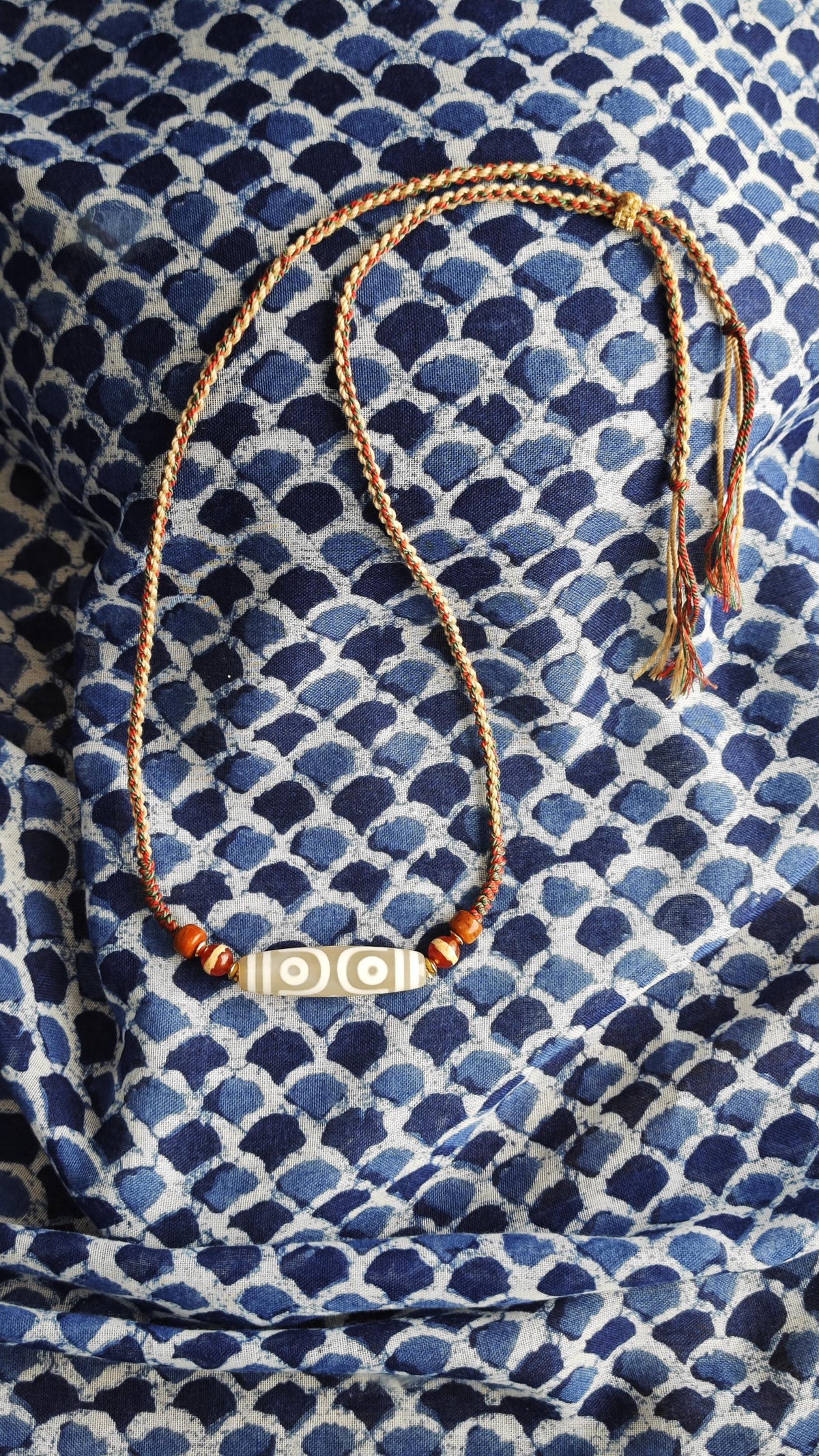 Tibetan White Dzi Bead Necklace, Hand-Braided Colorful Cord Choker, Aged Yak Bone & Red Dzi Amulet, Adjustable Spiritual Gift 40-70cm