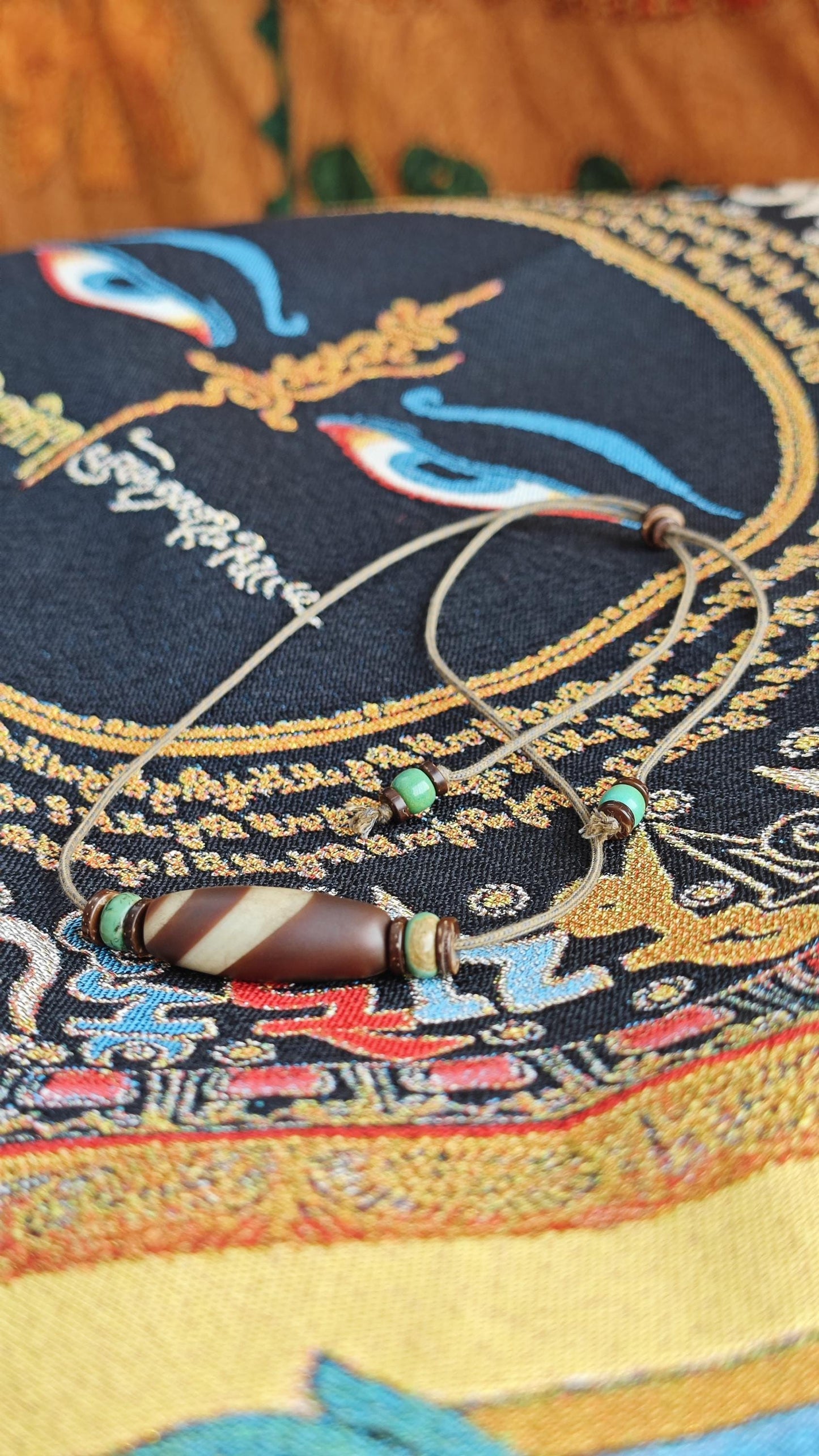 Vintage Tibetan Banded Agate Dzi Bead Necklace, Turquoise Choker, Tribal Boho Amulet (40-60cm)