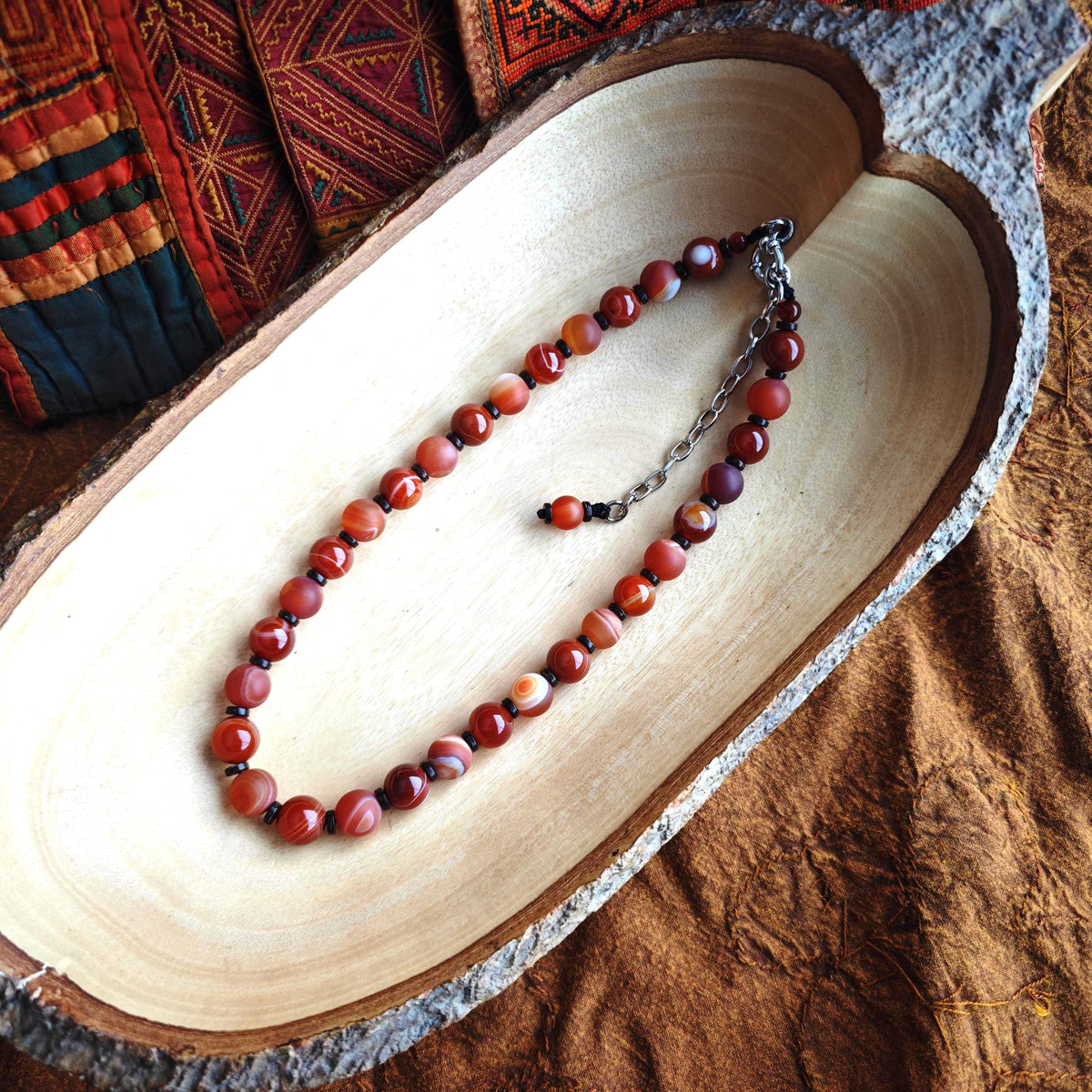 Banded Agate Beaded Necklace, Red Brown Matte & Glossy Gemstone Choker, Earthy Boho Jewelry, Coconut Shell Spacers, Unisex Adjustable 47cm