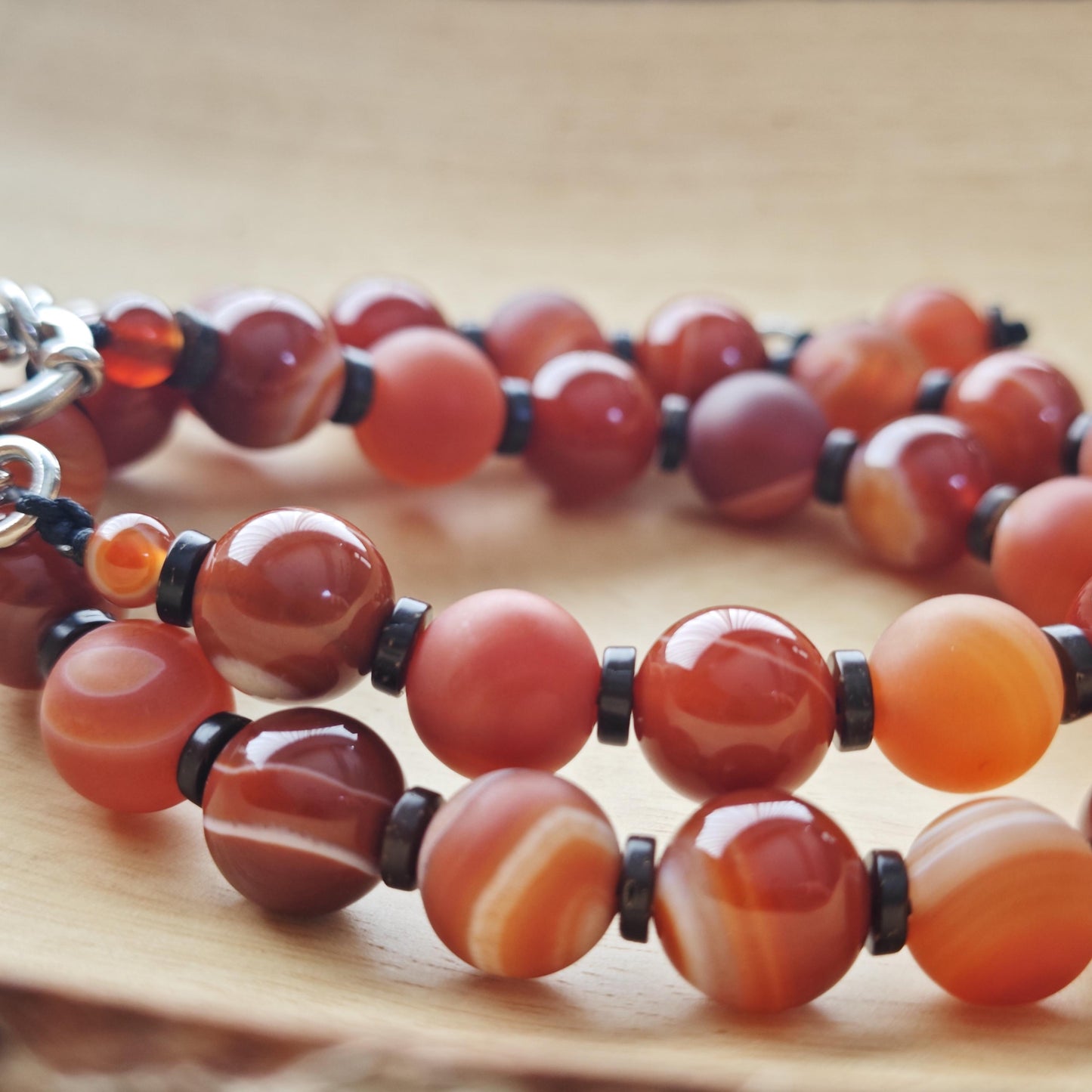 Banded Agate Beaded Necklace, Red Brown Matte & Glossy Gemstone Choker, Earthy Boho Jewelry, Coconut Shell Spacers, Unisex Adjustable 47cm