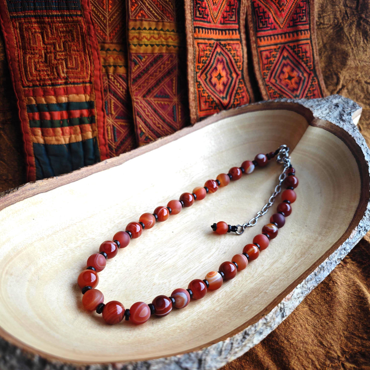 Banded Agate Beaded Necklace, Red Brown Matte & Glossy Gemstone Choker, Earthy Boho Jewelry, Coconut Shell Spacers, Unisex Adjustable 47cm