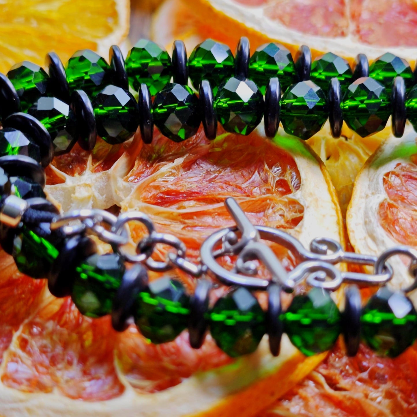 Emerald Green Liuli Beaded Choker Necklace, Vintage Boho Crystal Jewelry