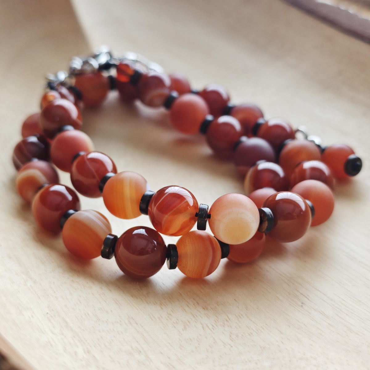 Banded Agate Beaded Necklace, Red Brown Matte & Glossy Gemstone Choker, Earthy Boho Jewelry, Coconut Shell Spacers, Unisex Adjustable 47cm