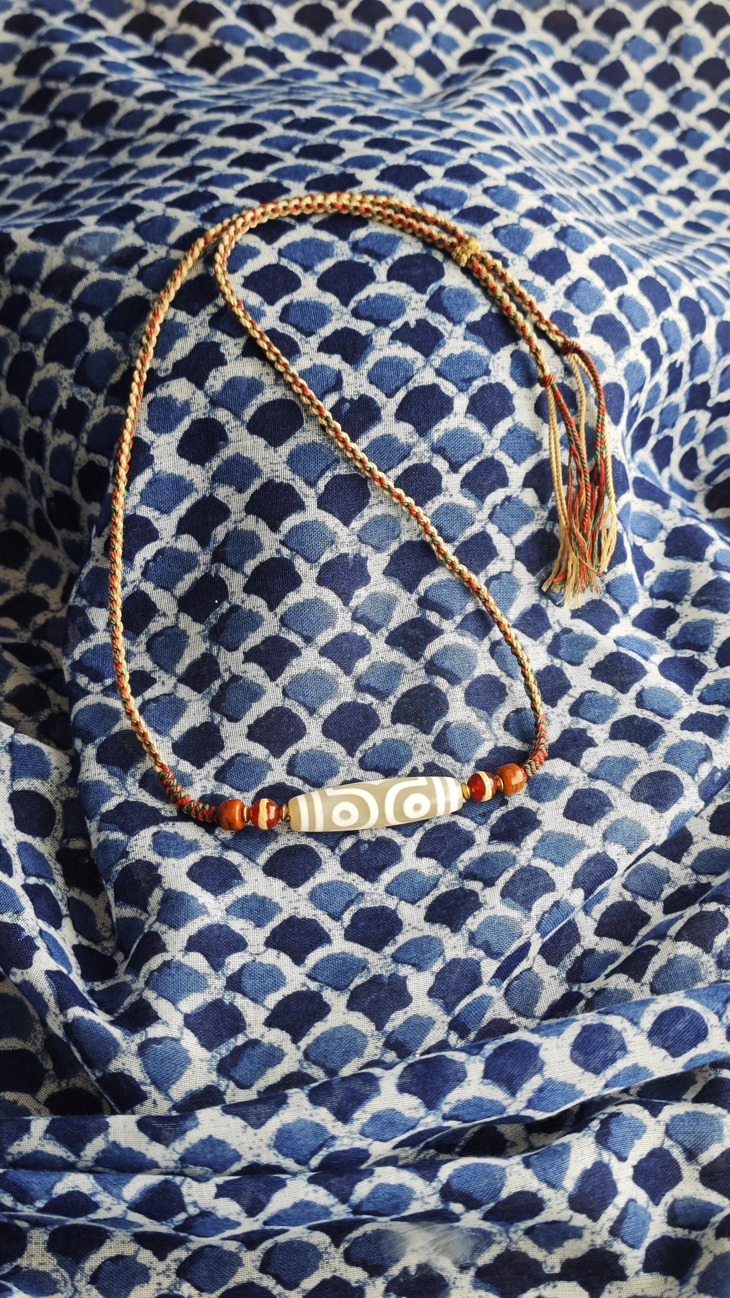 Tibetan White Dzi Bead Necklace, Hand-Braided Colorful Cord Choker, Aged Yak Bone & Red Dzi Amulet, Adjustable Spiritual Gift 40-70cm