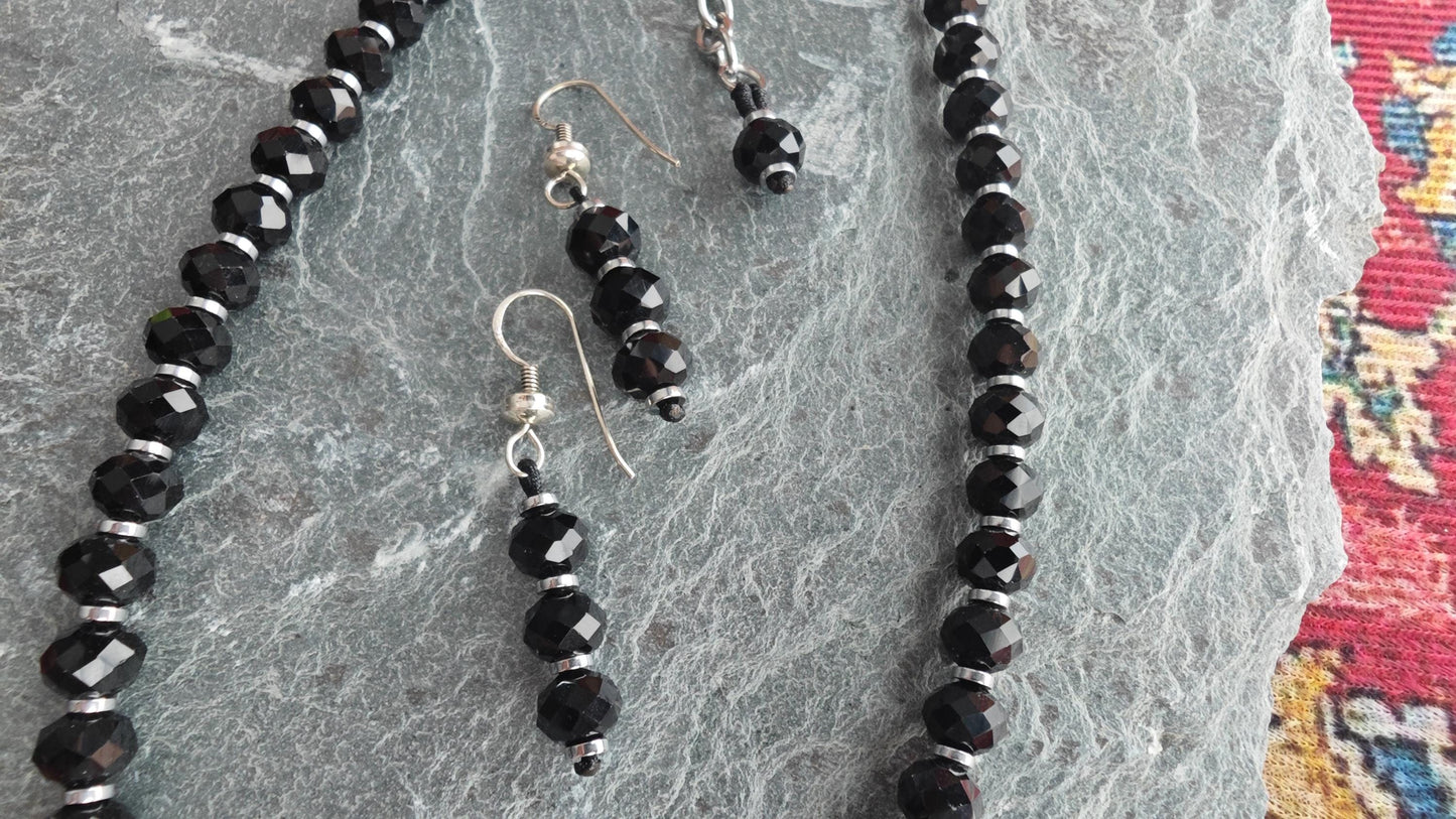 Jet Black Liuli Beaded Necklace Earring Set, Hematite Spacer, 925 Sterling Silver Hook, Gothic Elegant Glass Jewelry Set, 42-50cm