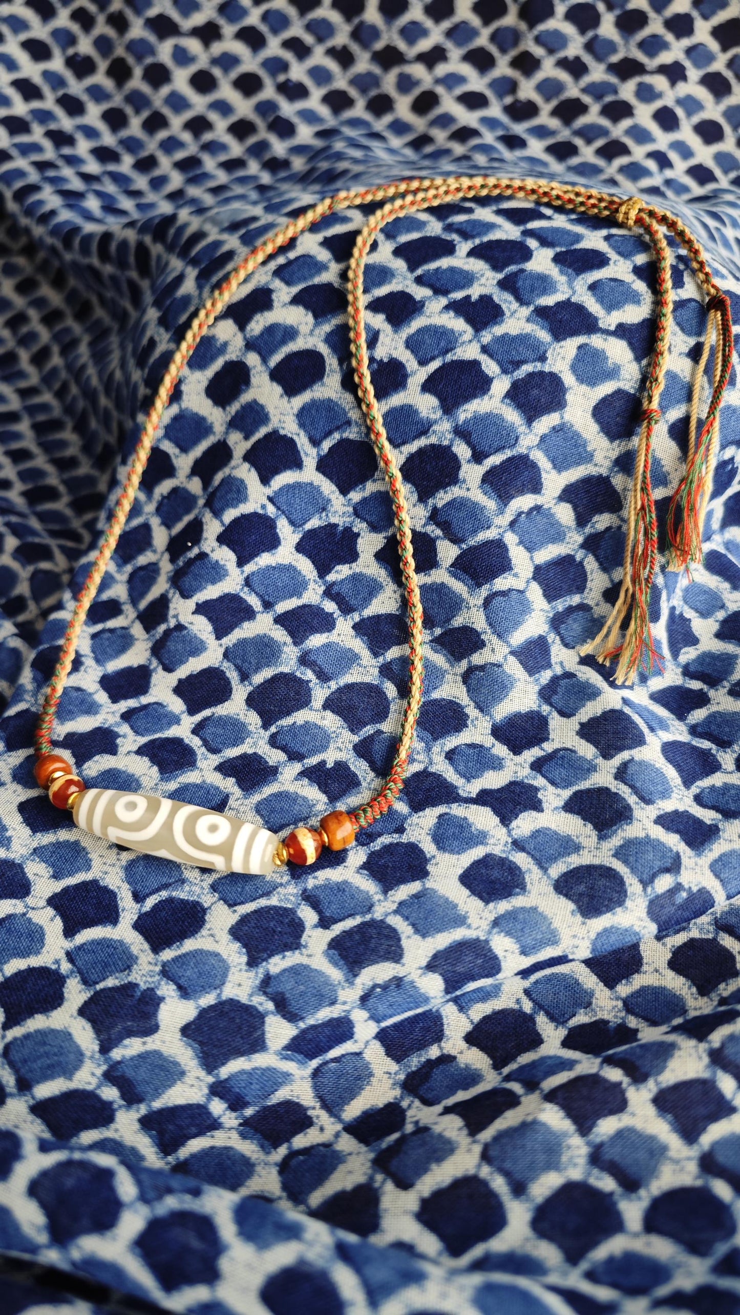 Tibetan White Dzi Bead Necklace, Hand-Braided Colorful Cord Choker, Aged Yak Bone & Red Dzi Amulet, Adjustable Spiritual Gift 40-70cm